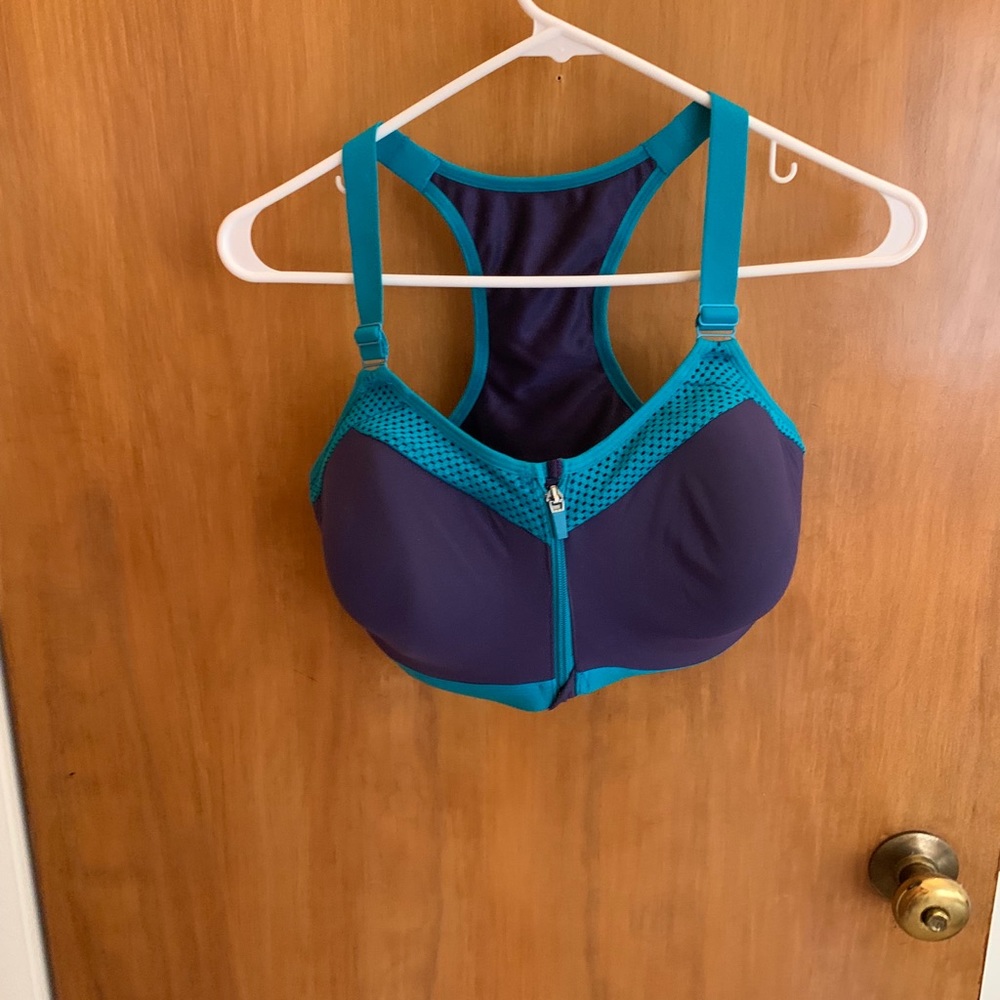 Wacol sports bra